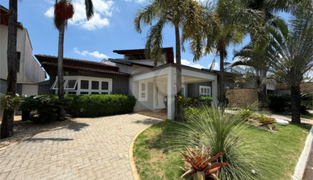 Casa à venda com 4 quartos, sendo 3 suítes,  no condomínio Portal das Asturias, Piracicaba - SP