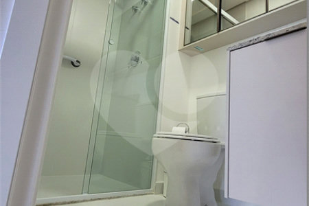 Apartamento de 2 quartos mobiliado à venda no Paraíso