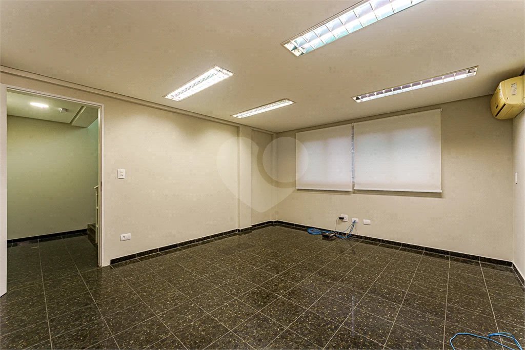 Prédio inteiro comercial á venda e locação na Vila Leopoldina.