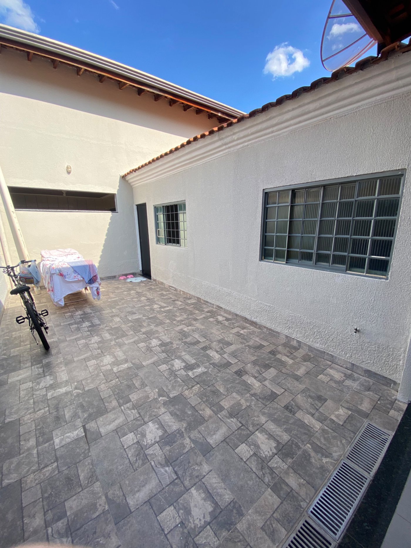 Casa para alugar com 3 quartos no Centro, Três Lagoas, MS