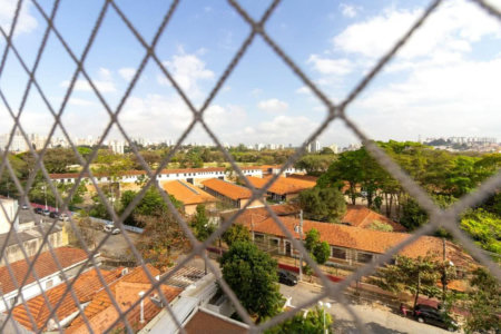 Apartamento à Venda em frente ao Parque Chácara do Jóquei! Futura Estação Metrô Parque do Jóquei.
