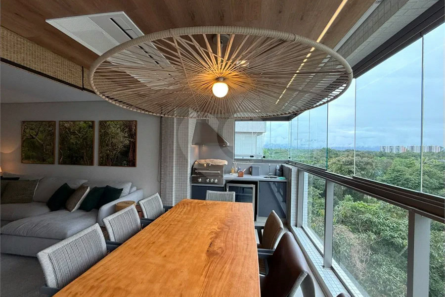 Apartamento à venda com 5 quartos, sendo 3 suítes, em Riviera de São Lourenço, Bertioga, SP