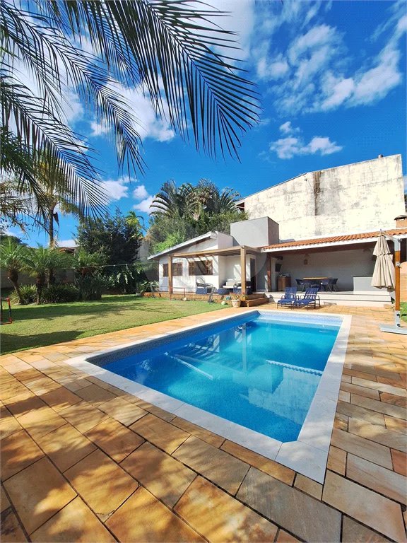 Casa para alugar com 3 quartos, sendo 1 suíte,  no condomínio Estância Marambaia, Vinhedo - SP