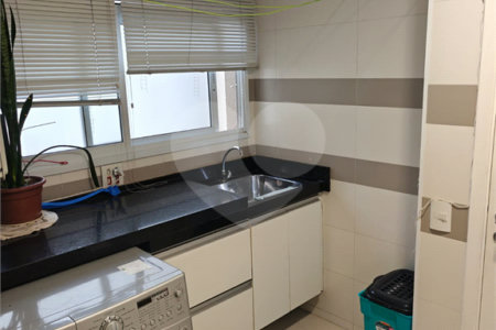 Apartamento à Venda na Mooca – 126 m², 3 Suítes (1 com Banheira), Varanda Gourmet, Andar Alto, Porteira Fechada