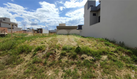 Terreno à venda no condomínio Residencial Villeneuve, São Carlos - SP