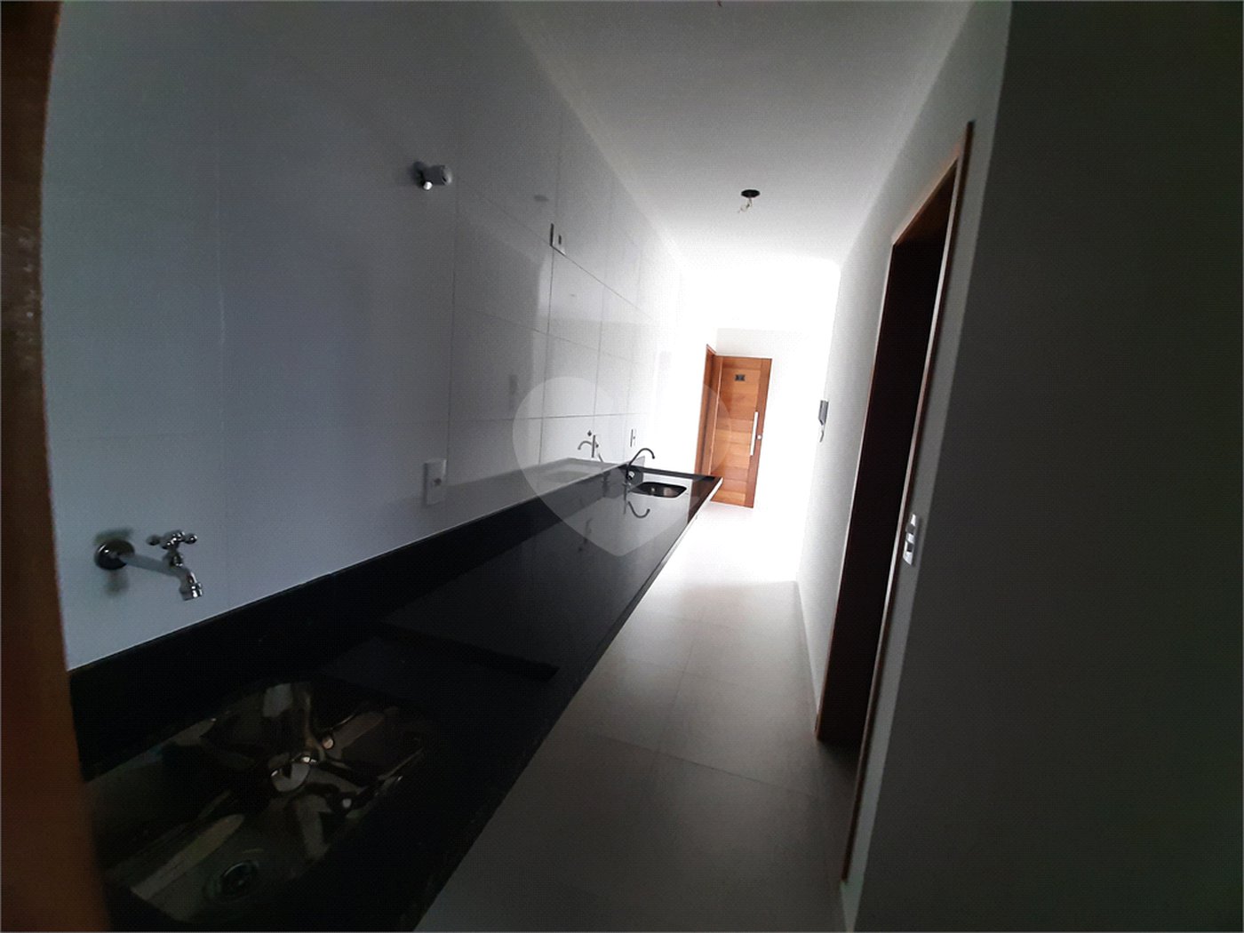 Apartamento com 44m2, 2 quartos, banheiro, sala, cozinha, varanda gourmet e garagem