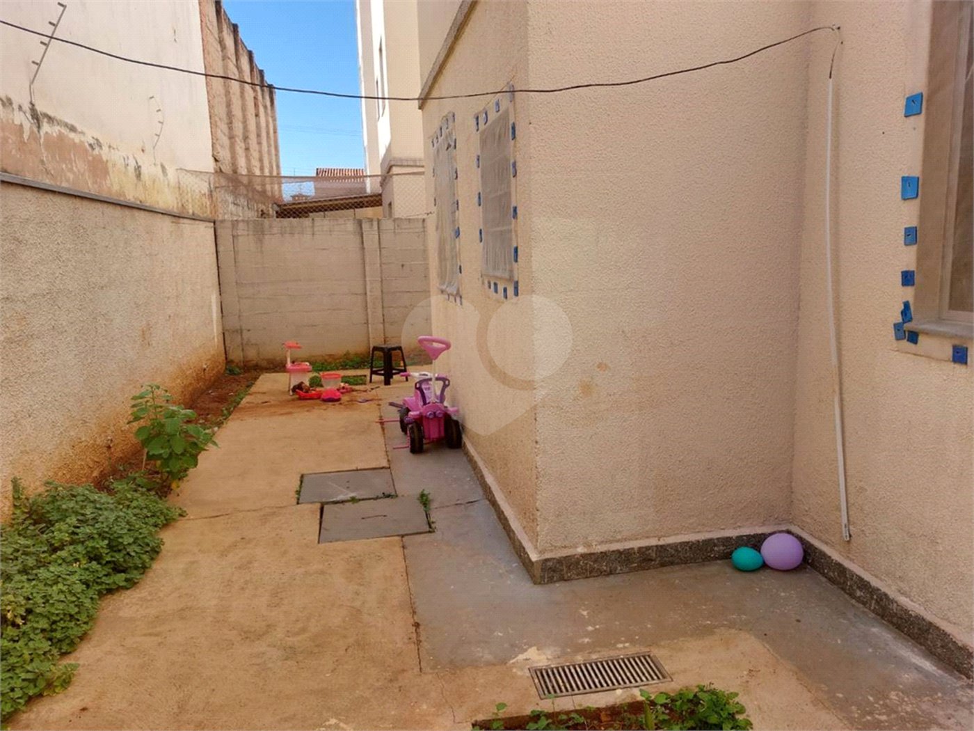 Apartamento no Condomínio Mont Vernon .