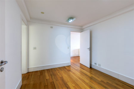 Apartamento para alugar com 4 suítes em Chácara Flora, São Paulo, SP