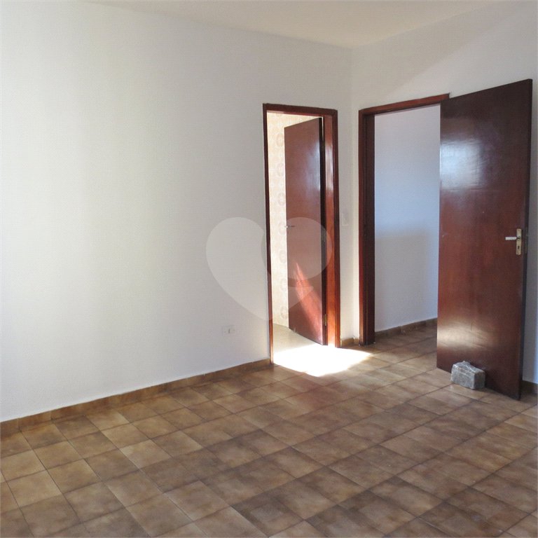 Sobrado Conservado na Saúde- 230m2 - 3 Quartos/1 Suíte/2 Vagas