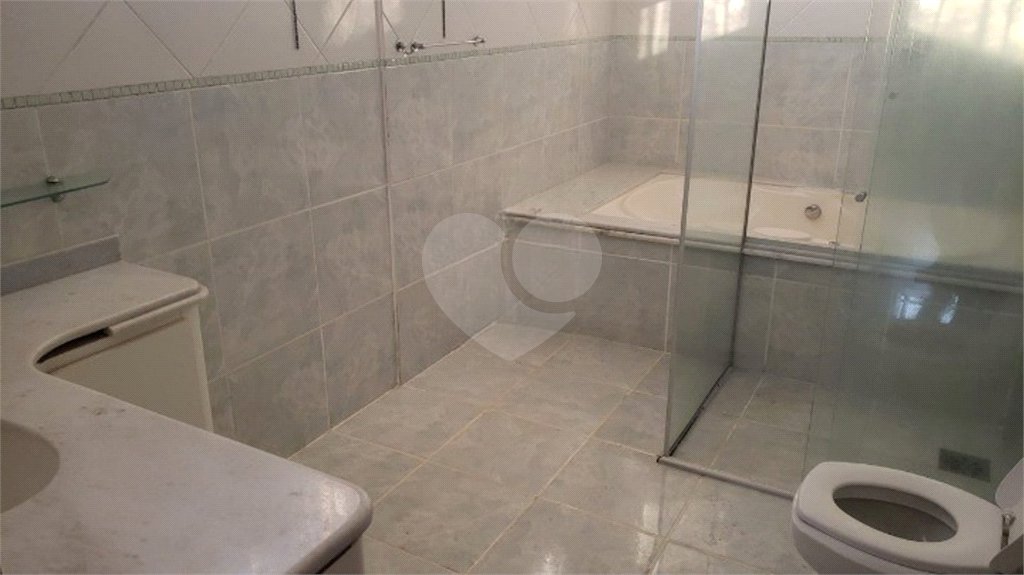 Casa com 4 Quartos para alugar - Residencial Samambaia
