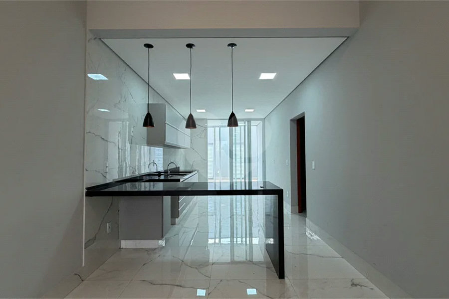 Casa à venda ou para alugar com 3 quartos, sendo 1 suíte,  no condomínio Residencial Mônaco, Piracicaba - SP