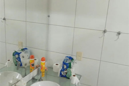 Casa à venda com 3 quartos, sendo 1 suíte,  em Cajueiro, Balsas, MA