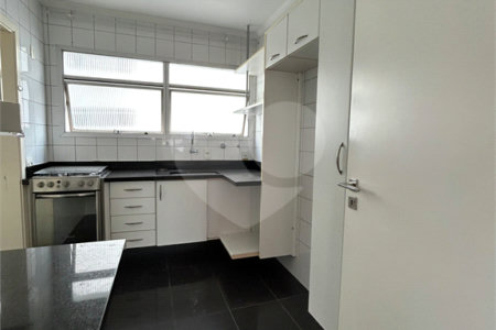 Apartamento de 110m² à venda no bairro Santa Cecília - Agende já a sua visita!
