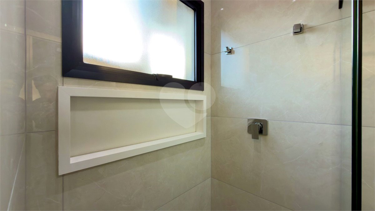 Casa térrea 3 dormitórios (3 suítes), espaço gourmet, piscina, 2 vagas garagem, condomínio fechado com ampla área lazer