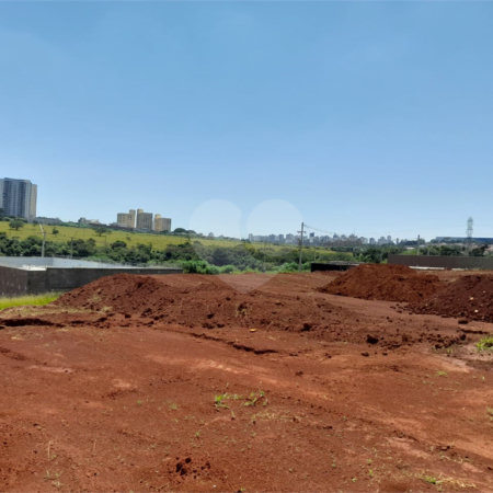Terreno à Venda no Bairro Salto do Monjolinho/São Carlos/SP