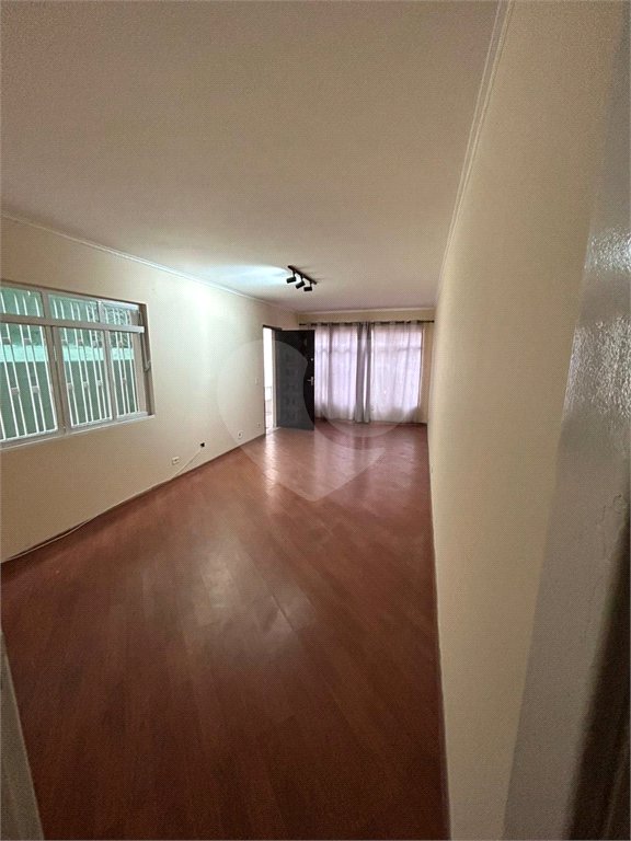 Sobrado em São Paulo com 140m², 4 dormitórios e 2 vagas de garagem