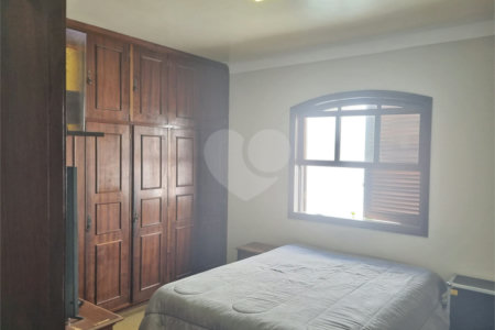 Casa comercial para locação no Centro