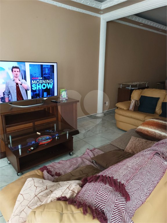 Sobrado com 4 Quartos e 4 banheiros à Venda -337 m² por R$ 850.,000 -- Jardim Vivan,-Jaraguá, São Paulo - SP