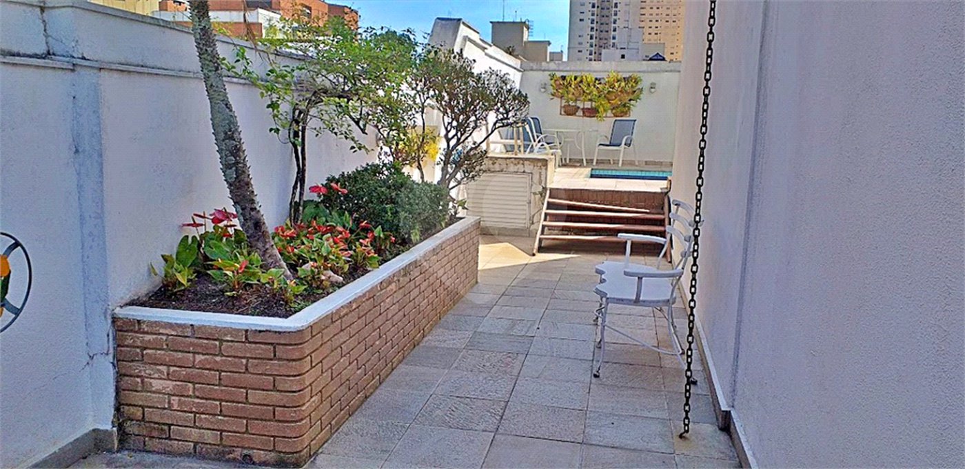 Cobertura à venda com 4 quartos, sendo 3 suítes, em Campo Belo, São Paulo, SP