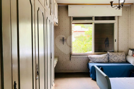 Casa à venda com 4 quartos, sendo 1 suíte, em Alto da Boa Vista, São Paulo, SP