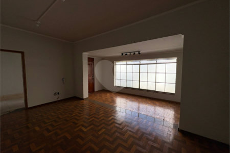 Ótima oportunidade para moradia ou investimento comercial!