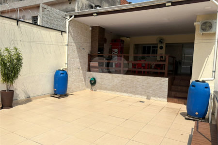 Oportunidade Casa Terrea e Ampla com 173 m² e Quintal e Área Gourmet JARDIM ARICANDUVA