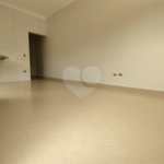 Casa térrea em Atibaia com 3 suítes, sala 2 ambientes, 2 vagas garagem, excelente localização, pronta para morar