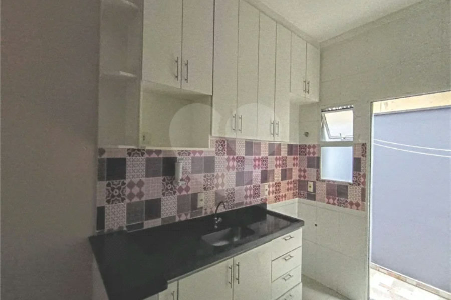 APARTAMENTO DE 60,0 M² COM 01 DORMITÓRIO (SUITE) E DOZINHA COM ARMÁRIOS PARA LOCAÇÃO NO CHORA MENINO