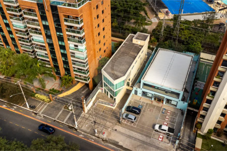 Prédio inteiro comercial á venda e locação na Vila Leopoldina.