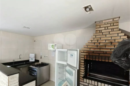 Apartamento com 49m², 2 quartos, 1 garagem, à venda em Itaquera