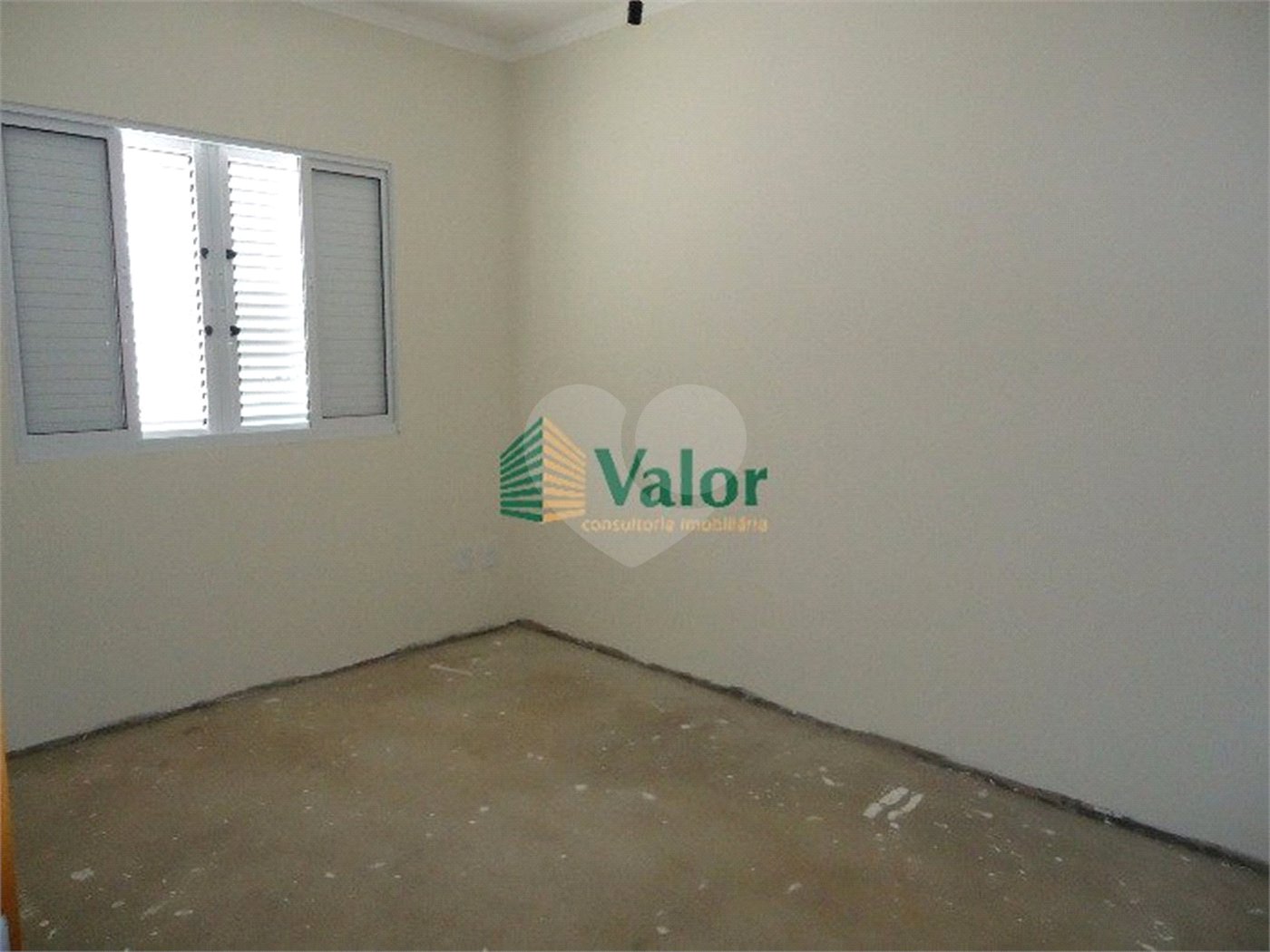 Casa no Condomínio Quebec, com 4 dormitórios, sendo 1 suíte.
