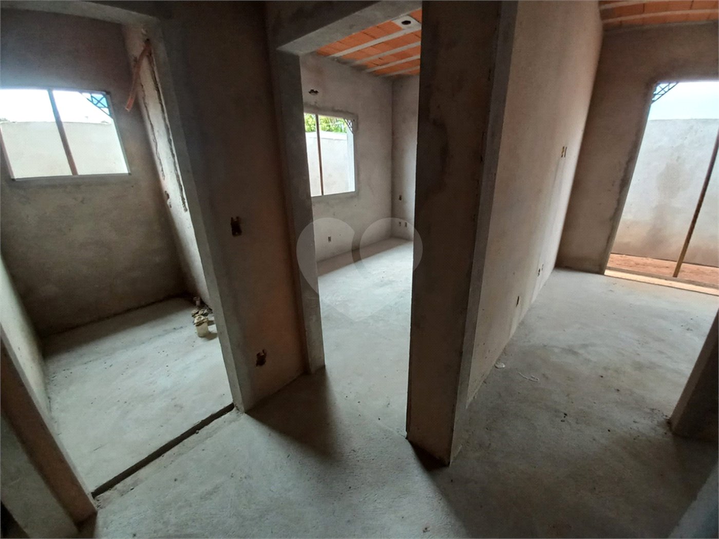 Casa Térrea no Condomínio Village Damha III.