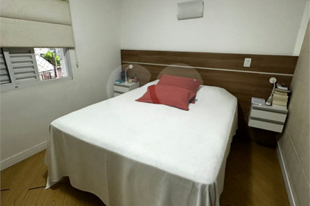Sobrado Reformado à venda na Saúde c/160m2 - 3 Quartos/1 Suíte/2 Vagas de garagem