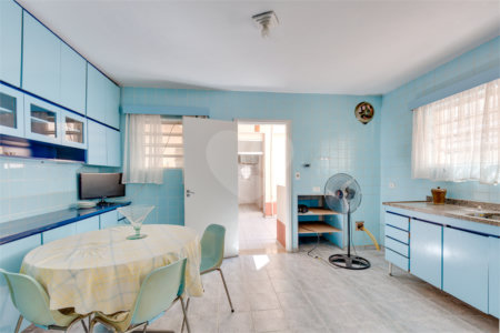 Sobrado à venda com 4 quartos, sendo 1 suíte, em Vila Mascote, São Paulo, SP