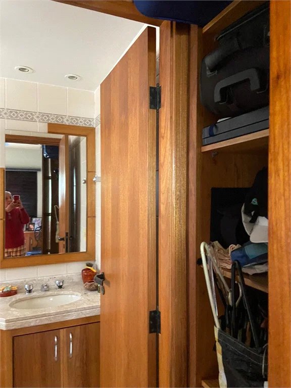Apartamento à venda com 4 quartos, sendo 3 suítes,  em Cidade São Francisco, São Paulo, SP