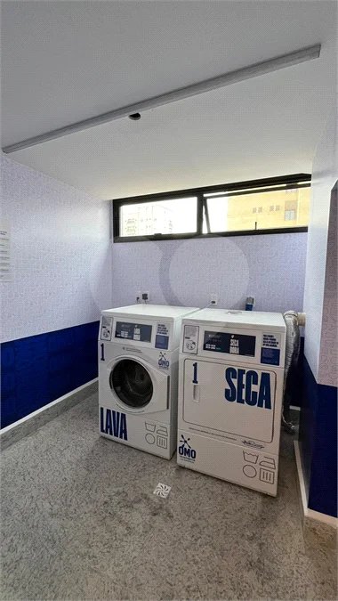 Apartamento à venda com 3 quartos, sendo 3 suítes, no Centro, Poços de Caldas - MG