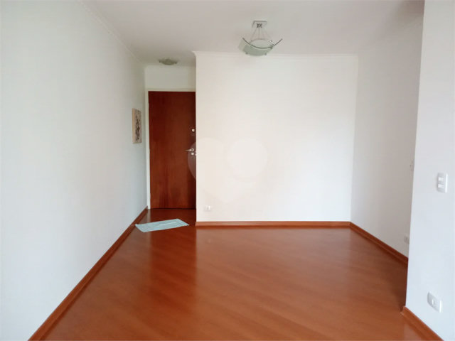 Apartamento para alugar com 3 quartos, sendo 1 suíte,  em Parada Inglesa, São Paulo, SP