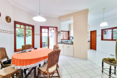 Casa de Alto Padrão à venda no Condomínio Morada da Serra – Urbanova