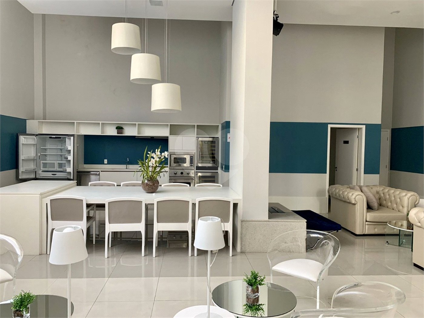 Apartamento venda / locação Vila Nova Conceição, 80m², andar alto, 1 suíte e 2 vagas