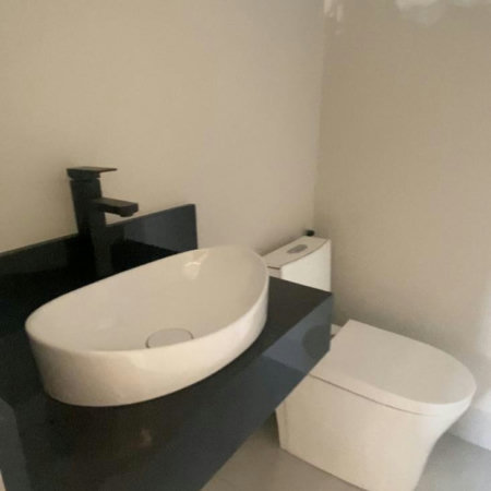 Casa à venda com 3 quartos, sendo 1 suíte, no condomínio Terras da Estancia, Paulínia- SP