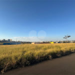 Terreno á venda com 250m2, em São Carlos.