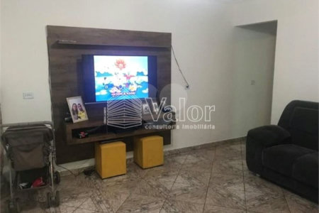 Sobrado para venda.
