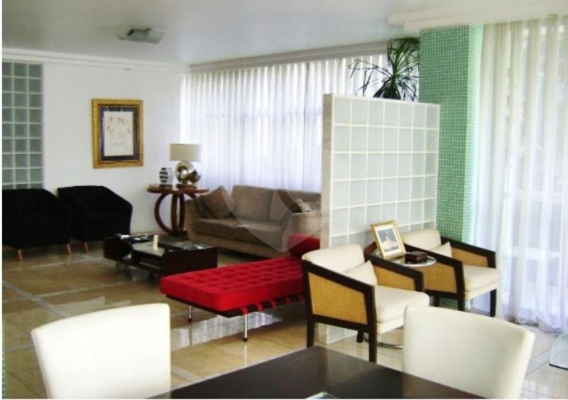 Apartamento Residencial / Santa Cecília