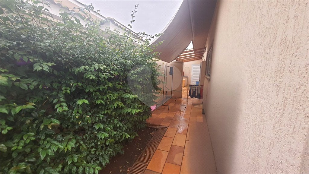 Casa no condomínio Damha II á venda!