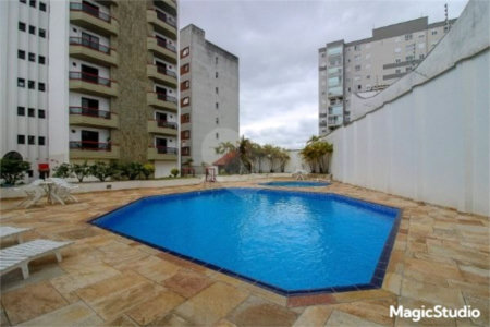 Apartamento com 150m², 3 dormitórios, sendo 1 suíte, 3 vagas de garagem, à venda no Tatuapé.