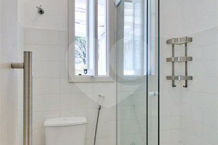 Casa de Vila à venda com 4 quartos, sendo 2 suítes, em Alto da Boa Vista, São Paulo, SP