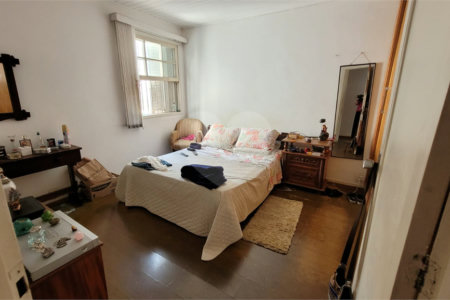 Sobrado a venda em Santo Amaro com 03 quartos e 01 vaga