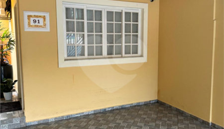 Sobrado à venda com 3 quartos, sendo 1 suíte,  em Parque dos Sabiás, Louveira, SP