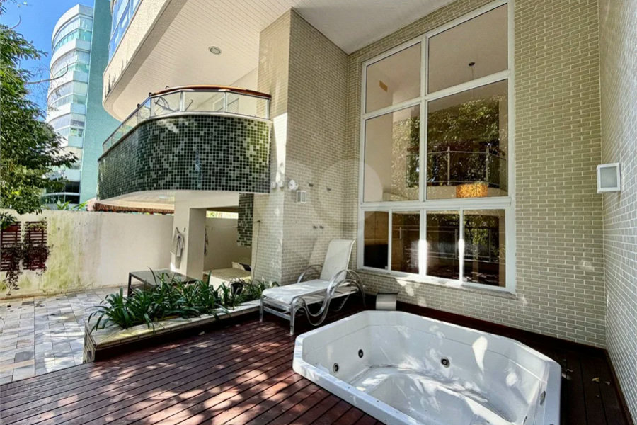 Apartamento à venda com 4 suítes em Riviera de São Lourenço, Bertioga, SP