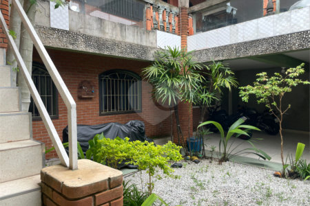 Casa com 68m², 3 dormitórios, 2 vagas, à venda em Jardim Vista Alegre.